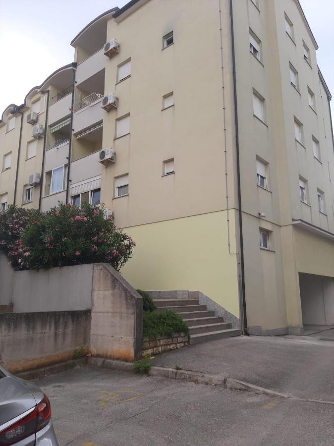 Apartman Sky Pula Luaran gambar